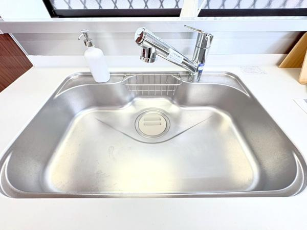 横浜市戸塚区前田町の中古一戸建のキッチン