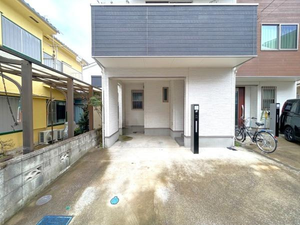 横浜市港南区港南６丁目の中古一戸建の駐車場