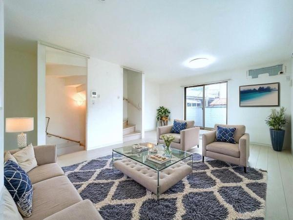 横浜市港南区港南６丁目の中古一戸建の居間・リビング|※家具類はCGイメージです。