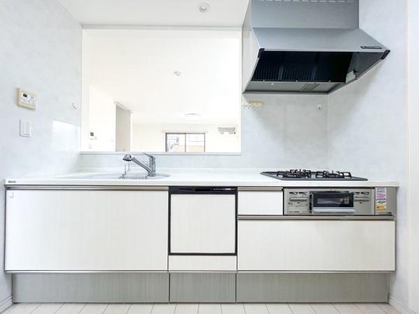 横浜市港南区港南６丁目の中古一戸建のキッチン