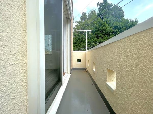 横浜市神奈川区松見町２丁目の中古一戸建のバルコニー