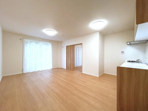 横浜市南区六ツ川１丁目の中古一戸建の居間・リビング