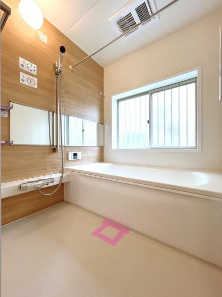 横浜市南区六ツ川１丁目の中古一戸建の浴室