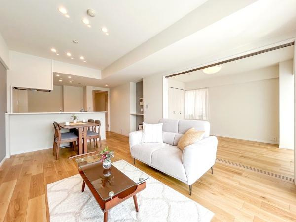 サウスヒルズ横浜弘明寺の居間・リビング