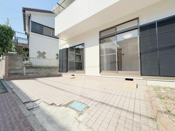 藤沢市大鋸３丁目の中古一戸建の駐車場