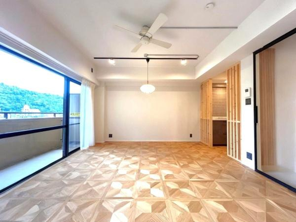 ナイスステージ葉山の居間・リビング