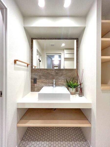 ナイスステージ葉山の独立洗面台