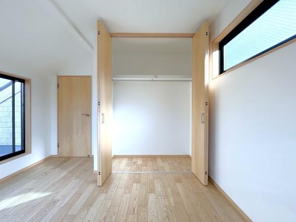 横浜市西区西戸部町３丁目の新築一戸建の収納