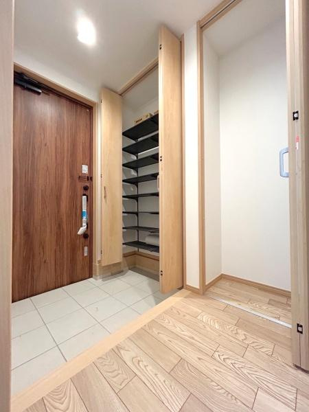 横浜市西区西戸部町３丁目の新築一戸建の収納