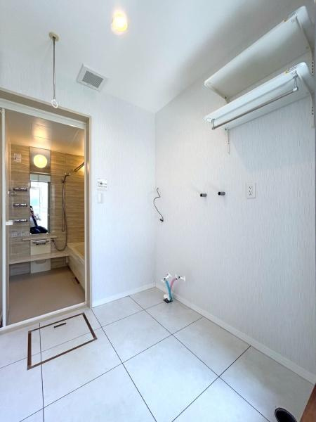 茅ヶ崎市菱沼１丁目の中古一戸建の独立洗面台