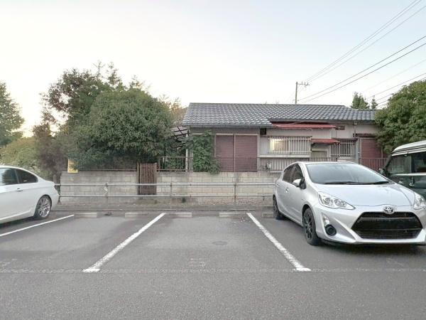 藤沢市大鋸３丁目の中古一戸建の駐車場