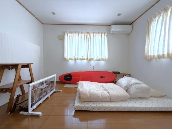 横浜市栄区東上郷町の中古一戸建の洋室