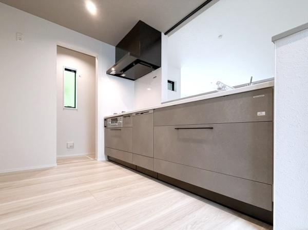 横浜市栄区上之町の新築一戸建のキッチン