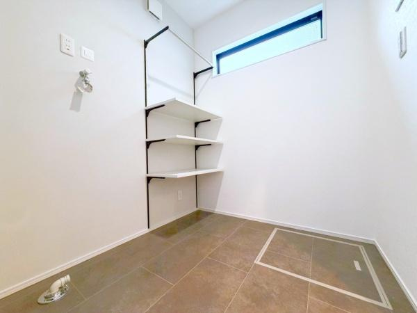 横浜市栄区上之町の新築一戸建の独立洗面台