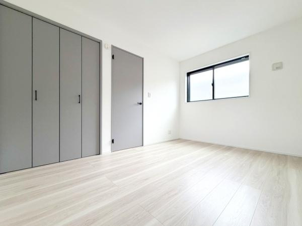 横浜市栄区上之町の新築一戸建の洋室