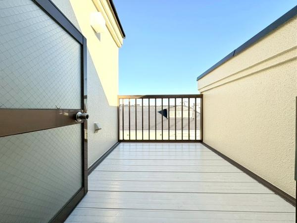 横浜市神奈川区六角橋６丁目の中古一戸建のバルコニー