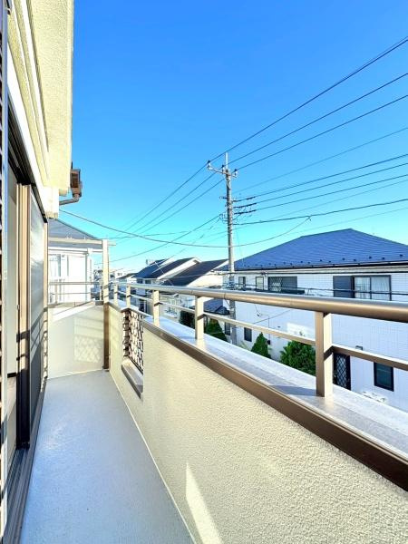 横浜市神奈川区六角橋６丁目の中古一戸建のバルコニー