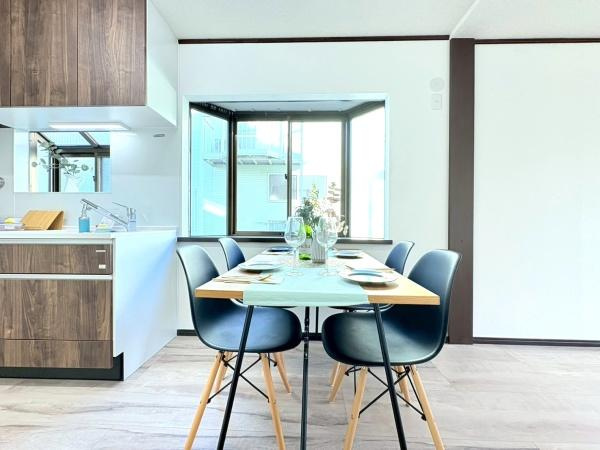 横浜市神奈川区六角橋６丁目の中古一戸建の居間・リビング