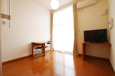 【居間・リビング】 | レオパレスヴォワール | 家具家電付により急な転勤や新生活を今すぐスタートできます！