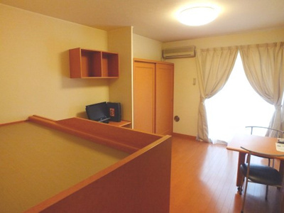 【寝室】 | レオパレスアンソレイエ | 1Fフローリング