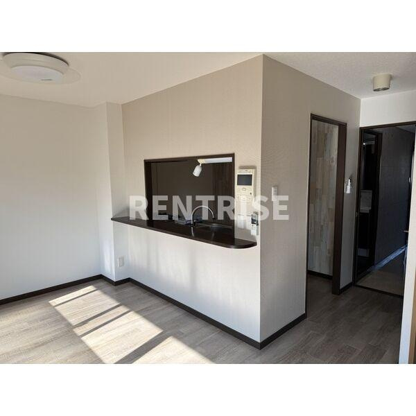 グラン・コート一宮西の居間・リビング