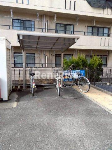 DUPLEX 長島Bの駐車場