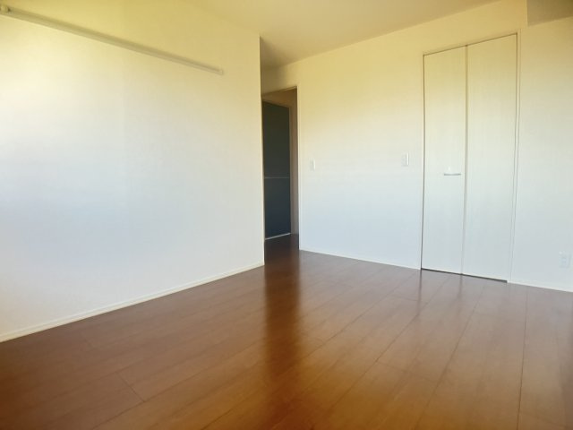 ヴェルドミール　2の洋室