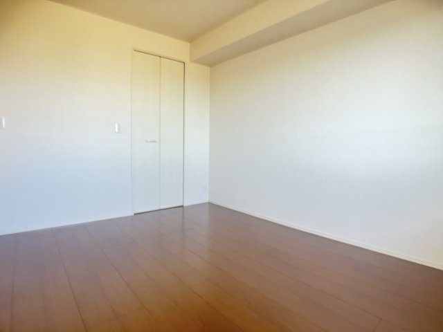 ヴェルドミール　2の洋室