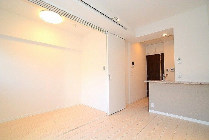 グランドコンシェルジュ三宿アジールコートの洋室