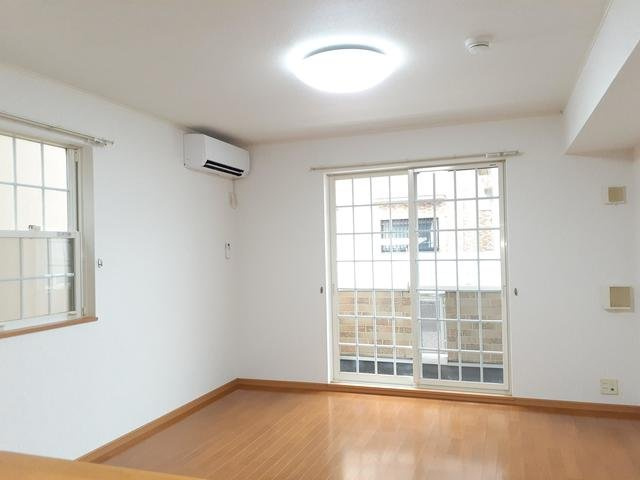 サンメゾンⅡの居間・リビング