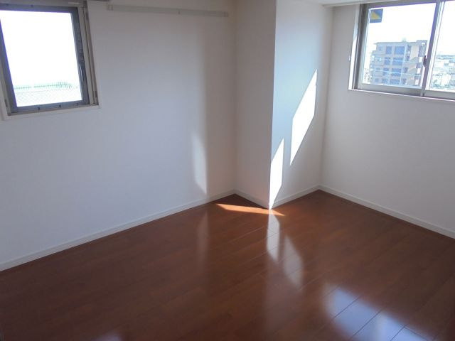 プラナス南八幡の和室