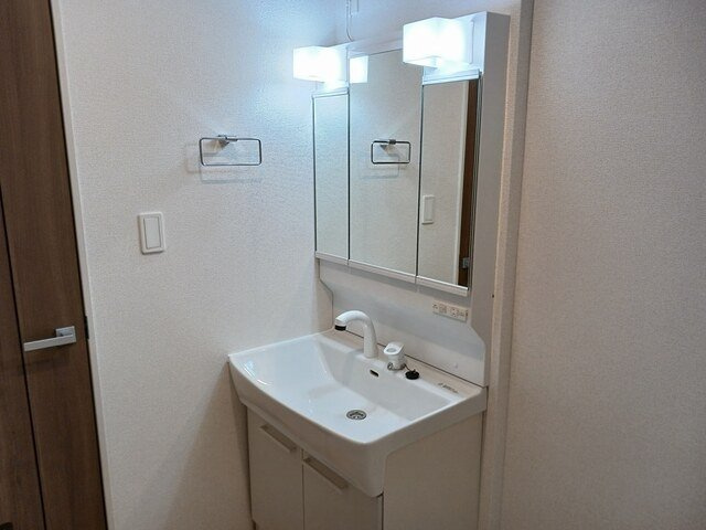 ヒカルサ久喜菖蒲の洗面所