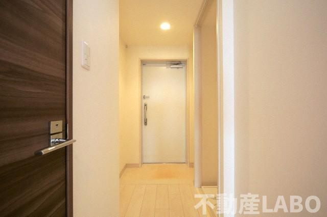 エスカーサ大阪WEST九条駅前の内装