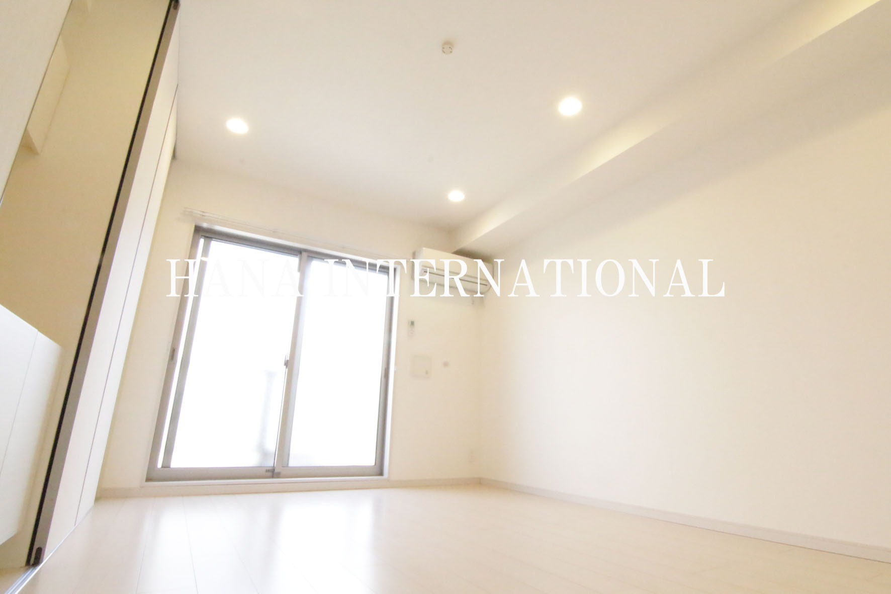 リブリ・アライの洋室