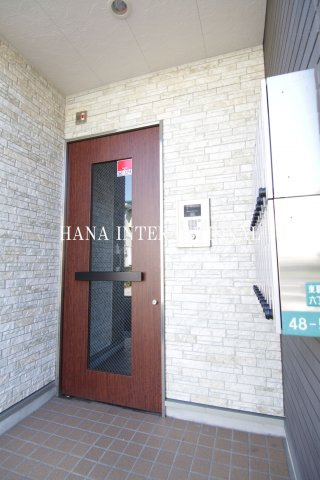 リブリ・アライのエントランス