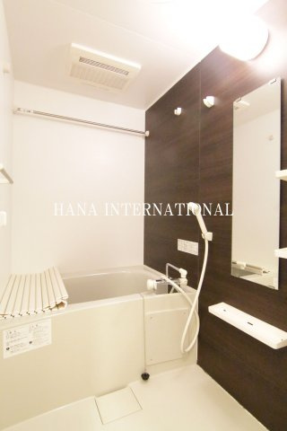 リブリ・アライの浴室