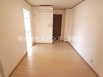 【居間・リビング】 | サンフラット亥鼻 | おしゃれなリビングです