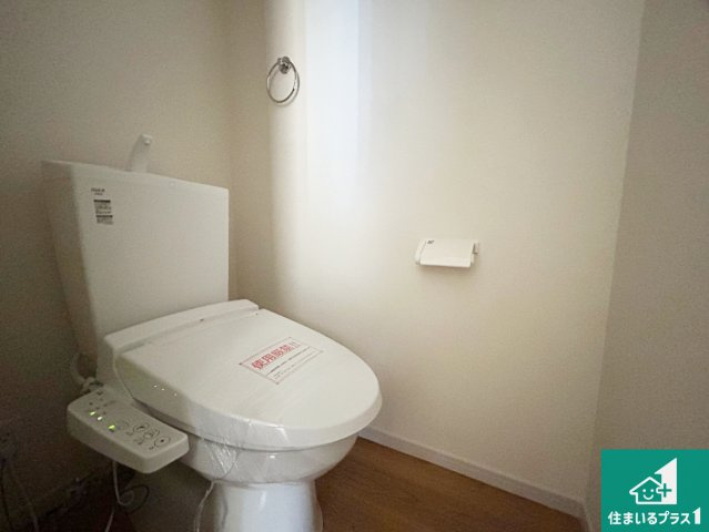 神戸市西区糀台　第2期　新築一戸建てのトイレ|1・2階の2ヶ所にあるので、朝の忙しい時間の順番待ちもなく、深夜の利用にも大変便利です。