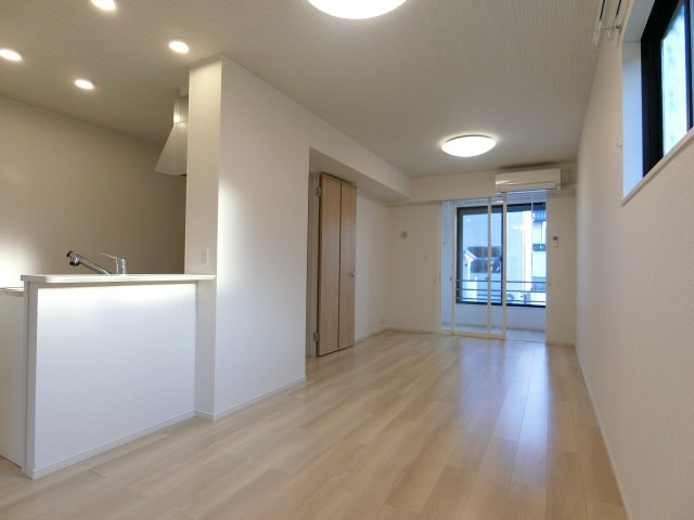 アメージングⅢの居間・リビング