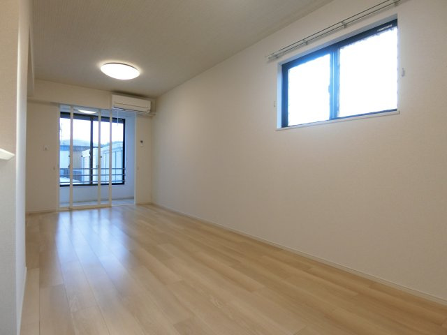 アメージングⅢの居間・リビング