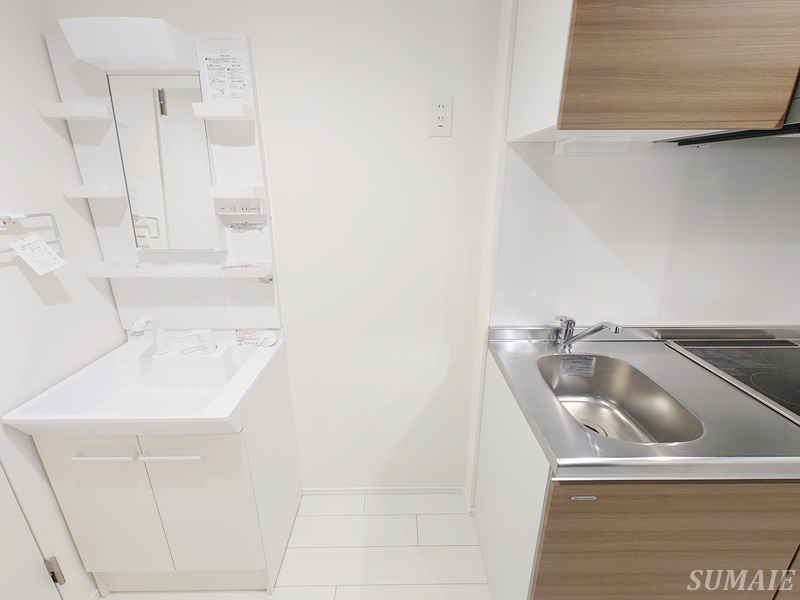 パークサイド赤羽レジデンスのキッチン|冷蔵庫置場です☆