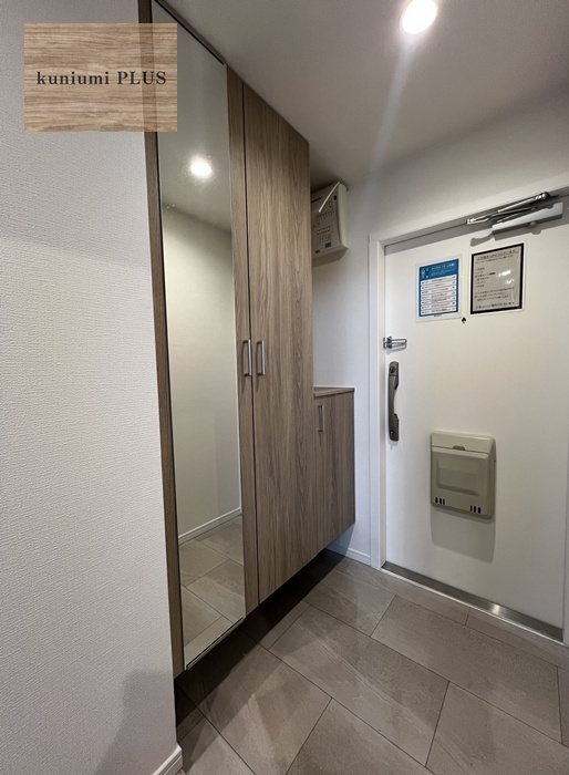 ファミール野江の玄関