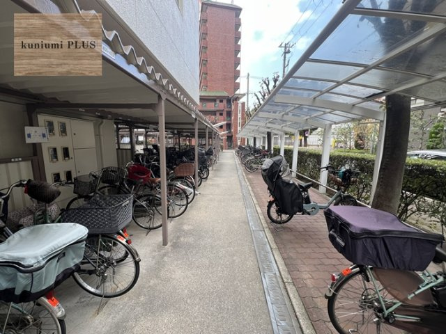 ファミール野江の駐輪場