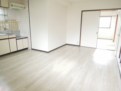 【居間・リビング】 | ガーデンヒル平野