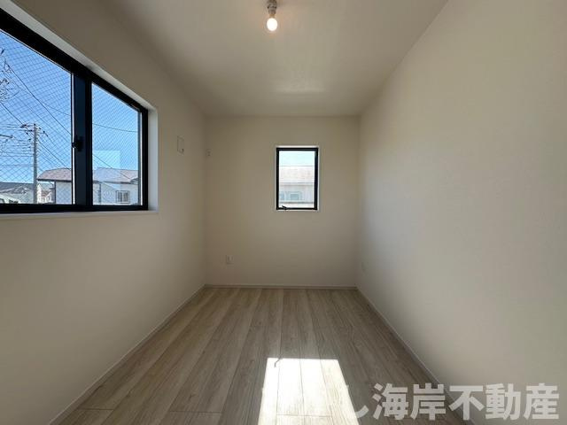 茅ヶ崎市南湖６丁目　新築戸建　全２棟の寝室|5.1帖　洋室
