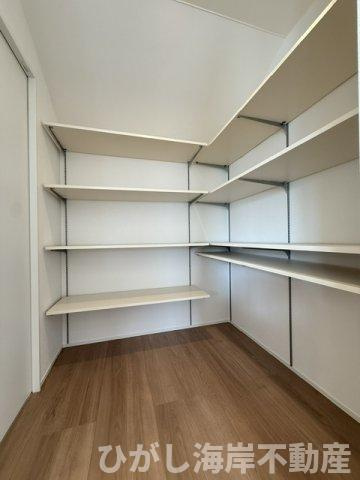 茅ヶ崎市南湖5丁目　新築戸建　全2棟の設備|パントリー