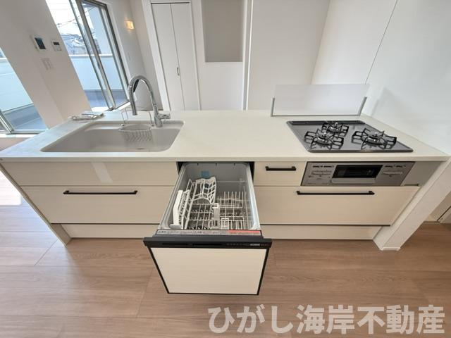 茅ヶ崎市南湖5丁目　新築戸建　全2棟のキッチン|食洗器付きシステムキッチン