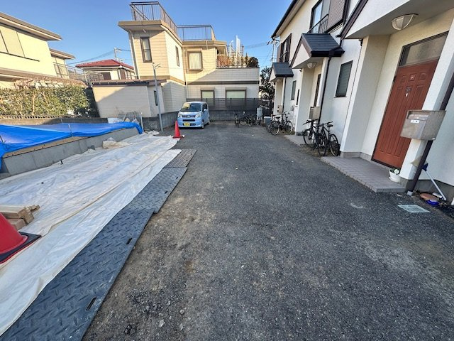 茅ヶ崎市南湖5丁目　新築戸建　全2棟の駐車場|2月2日撮影　建築中　駐車スペース