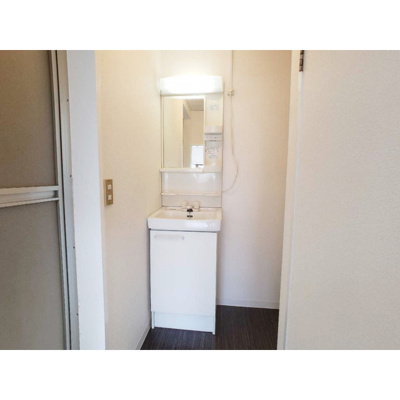 【洗面所】 | 幸伸マンション | 広い洗面スペース