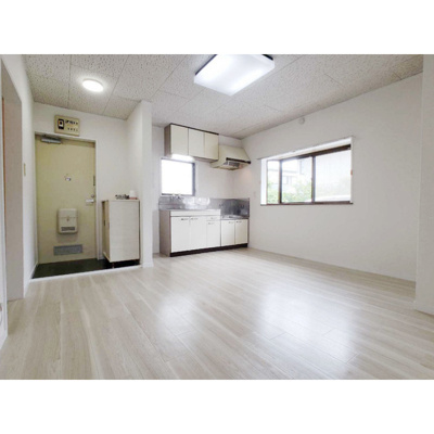 【居間・リビング】 | 幸伸マンション | リビングです